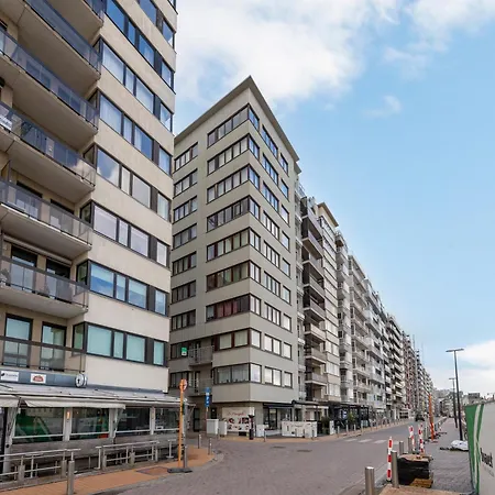 Luxury 2-bedroom With Marina Views In T205 *