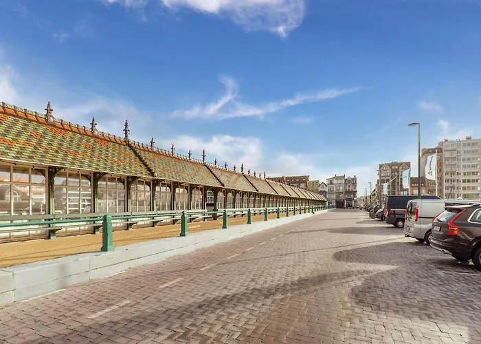 Luxury 2-bedroom With Marina Views In T205 *